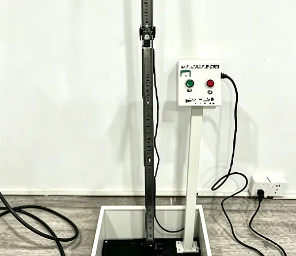Tester nárazu pri páde lopty